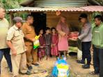 Humanis! Kapolsek Banda Alam Ringankan Beban Warga Kurang Mampu