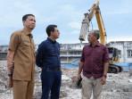 Ketua-DPRK-Banda-Aceh-tinjau-pasar-aceh_2025.jpg
