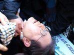 Lee-Jae-myung-pemimpin-oposisi-Partai-Demokrat-Korea-Selatan-ditikam-di-leher.jpg