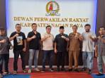 Mohd-Rizki-Ramadhan-foto-bersama-pimpinan-Serambi.jpg