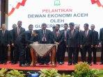 Mualem-lantik-dewan-ekonomi-aceh-kamis-malam.jpg