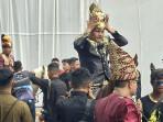 Mukhlis-tunggangi-kuda.jpg