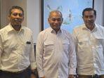 Nasri-Djalal-dan-Wakil-Kepala-BPMA-foto-dengan-Kepala-SKK-Migas.jpg