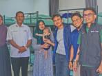 PMI-mengunjungi-Fathir-dan-keluarganya.jpg