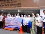 Para-mahasiswa-UBBG-Banda-Aceh-bersama-dosen-pendamping-l.jpg