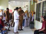 Pj-Walikota-Lhokseumawe-A-Hanan-melakukan-sidak-di-Puskesmas-Banda-Sakti.jpg