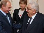 Presiden-Rusia-dan-Henry-Kissinger.jpg