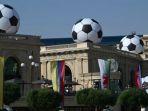 REPLIKA-BOLA-RAKSASA.jpg<pf>EKO-PRIYONO-Wartawan-Tribunnewscom-Melaporkan-dari-Qatar.jpg<pf>Bandara-Internasional-Hamad-Doha-Qatar.jpg