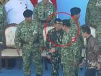 SBY-LEWATI-KAPOLRI.jpg