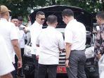 Safaruddin-saat-mengecek-mobil-dinas-1604.jpg