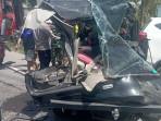 Salah-satu-mobil-yang-terlibat-tabrakan-beruntun-di-Aceh-Tamiang.jpg