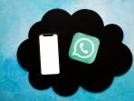 Salah-satu-modus-penyadapannya-bisa-lewat-chat-di-WhatsApp.jpg