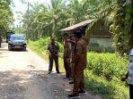 Sekda-Aceh-Jaya-tinjau-infastruktur.jpg
