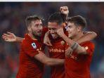 Selebrasi-bek-AS-Roma-Chris-Smalling-usai-mencetak-gol-ke-gawang-Lecce.jpg