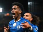 Selebrasi-pemain-Chelsea-Estevao-Willian-usai-mencetak-gol-ke-gawang-Liverpool.jpg
