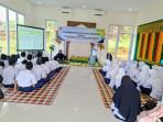 Siswa-MTsN-4-Abdya-sedang-mengikuti-program-Bimbingan-Remaja-Usia-Sekolah.jpg