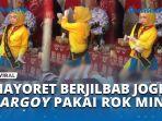 VIRAL-Wanita-Mayoret-Jilbab-Kuning-Dikecam-Santai-Joget-dengan-Rok-Mini-di-Depan-Guru.jpg