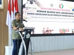 Wali-Kota-Lhokseumawe-Dr-Sayuti-Abubakar-menutup-seminar-sejarah_hari-jadi-lhokseumawe.jpg