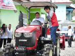 Wali-Kota-Sabang-Serahkan-Dua-Unit-Traktor-untuk-Kelompok-Tani.jpg