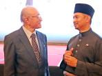Wali-Nanggroe-Hadiri-Hari-Kebangsaan-Malaysia.jpg