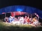 Warga-Cot-Girek-dan-Pirak-Timu-menginap-di-tendaa.jpg