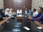 Warga-berjumpa-Pansus-DPRK-Pidie-terkait-perekrutan-PPK-dan-PPS.jpg