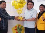 Yello-Clinic-897890.jpg
