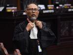 bambang-widjojanto-mengikuti-sidang-gugatan-sengketa-pilpres-2019-di-gedung-mahkamah-konstitusi.jpg