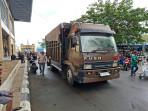 bongkar-muat-barang-dan-kendaraan-di-area-Pelabuhan-Balohan-Sabang.jpg