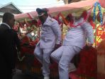 bupati-dan-wabup-pidie-naik-odong-odong_20180817_164314.jpg