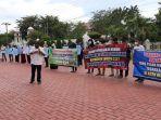 demo-kantor-gubernur-251021.jpg