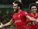 gelandang-liverpool-mesir-mohamed-salah-merayakan-mencetak-gol-ketiga-timnya.jpg