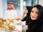 ilustrasi-suasana-sahurberbuka-puasa.jpg