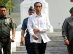 jokowi-didampingi-jajaran.jpg