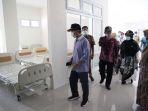 ketua-dprk-banda-aceh-farid-nyak-umar-bersama-anggota-dewan-lainnya.jpg