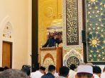 khatib-jumat-di-masjid-hkl-daiyadi-reza-setiawan.jpg