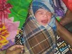 korban-gempa-ambon-melahirkan-bayi-di-tenda-darurat.jpg
