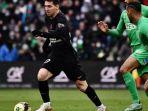 lionel-messi-giring-bola.jpg