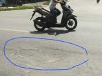 lubang-jalan-di-Gampong-Blang.jpg