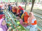 makan-beralas-daun-pisang_20180816_134308.jpg