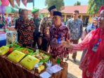 Camat Lawe Bulan Launching Market Day SMPN 3 Kutacane