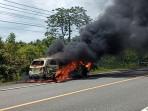 Kebakaran Mobil Aceh Jaya, BPBK Kerahkan Satu Unit Damkar Padamkan Api