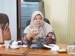 nurbayan-apresiasi-pemadam.jpg