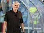 pelatih-roma-jose-mourinho1.jpg