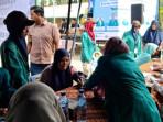 Mahasiswa Keperawatan USK Skrining Kesehatan Lansia di Montasik Aceh Besar
