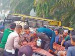 polisi-lalu-lantas-bersama-warga.jpg