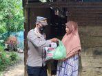 polsek-idi-tunong-menyalurkan-bantuan-sembako-untuk-warga-kurang-mampu.jpg