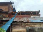 6 Rumah dan Kantor KPH di Dabun Gelang Rusak Diterjang Angin Puting Beliung, Tiang Listrik Tumbang