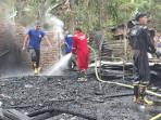 rumaha-terbakar-12102025.jpg