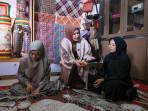 Kunjungi Sentra Produksi Kerajinan Aceh Timur, Kak Ana Terkesan dengan Beragam Produknya